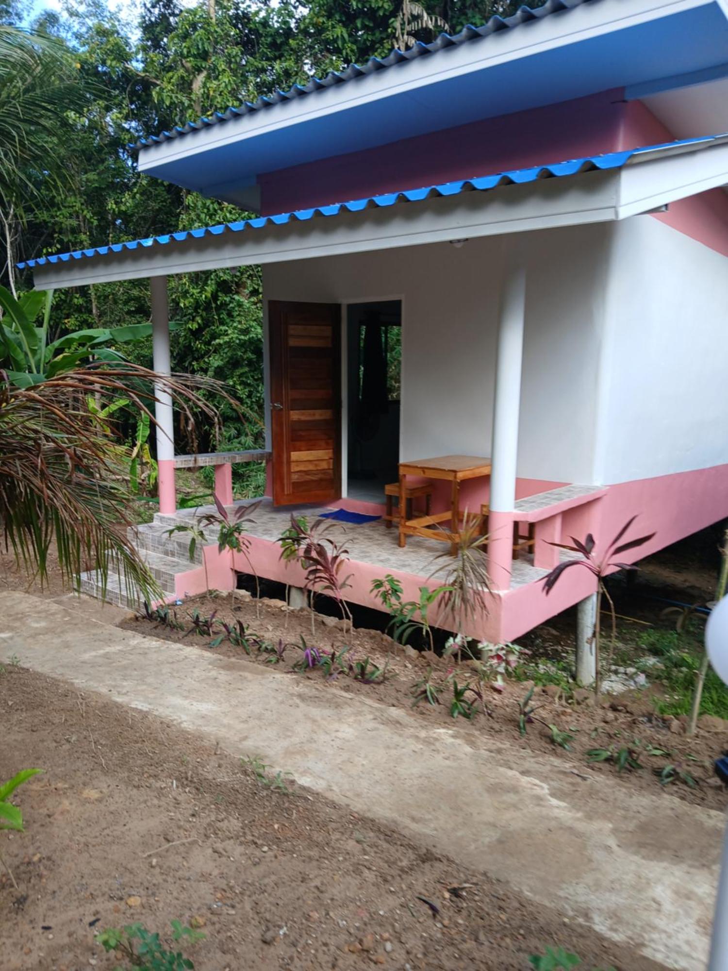 Pineapple Gardens Hotell Ko Kut Eksteriør bilde